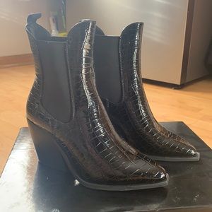 Princess Polly black crock heels